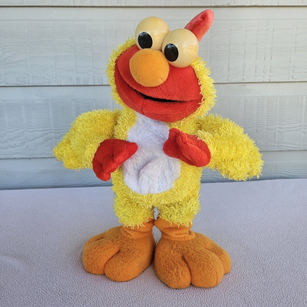 VTG Mattel Fisher-Price Chicken Dance Elmo Animated Plush Toy Sesame Street 2001
